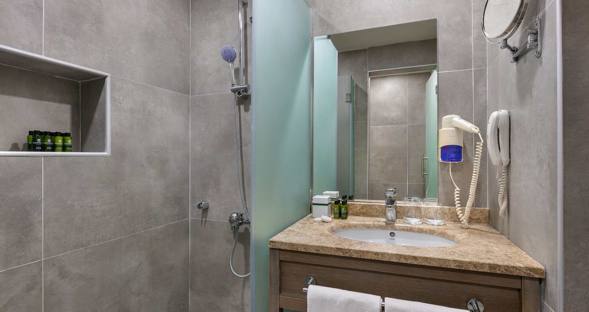 Sherwood-dreams-resort-konaklama-family-jacuzzi-room-galeri-3.jpg