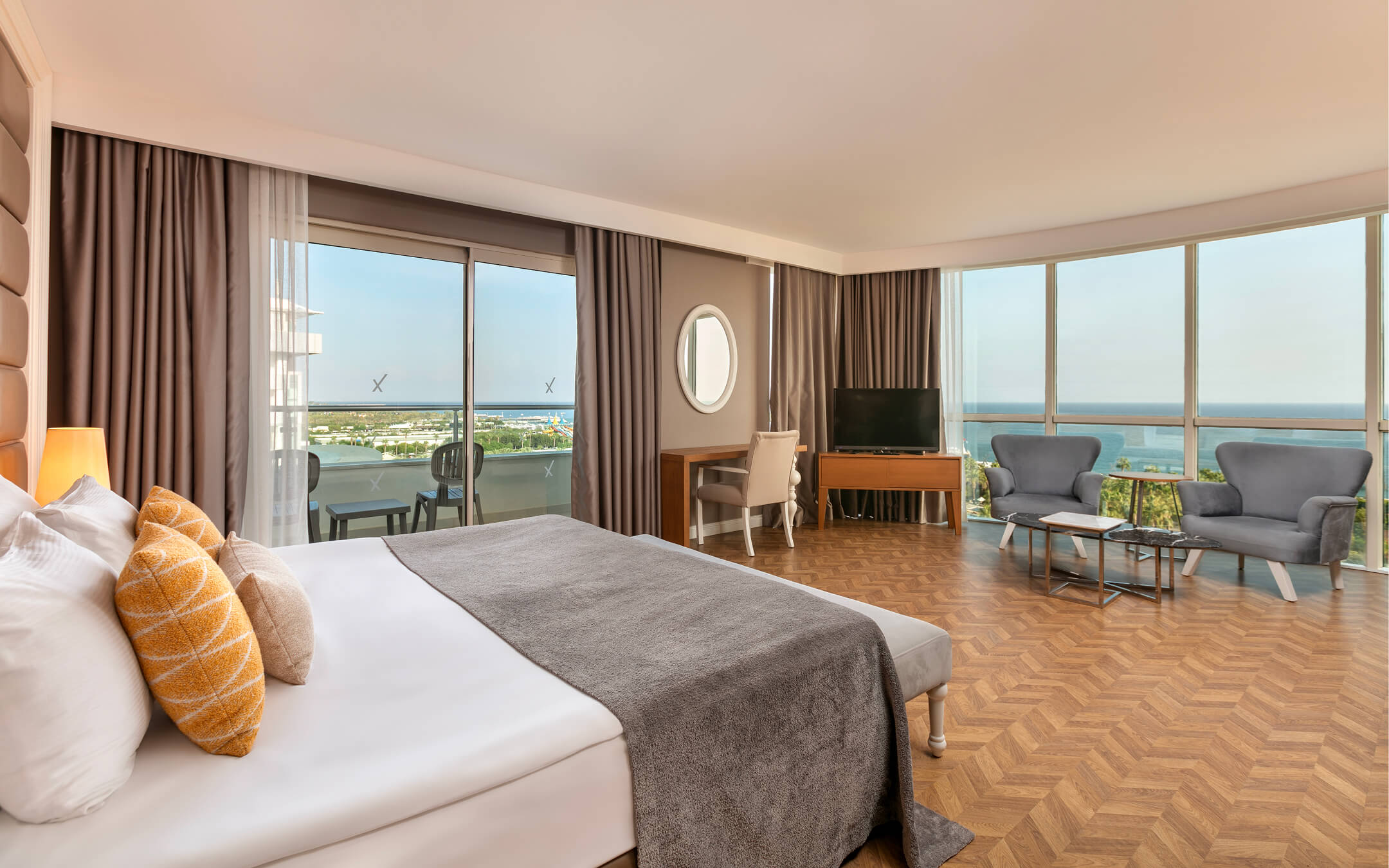 <p>Jacuzzi Suite</p>