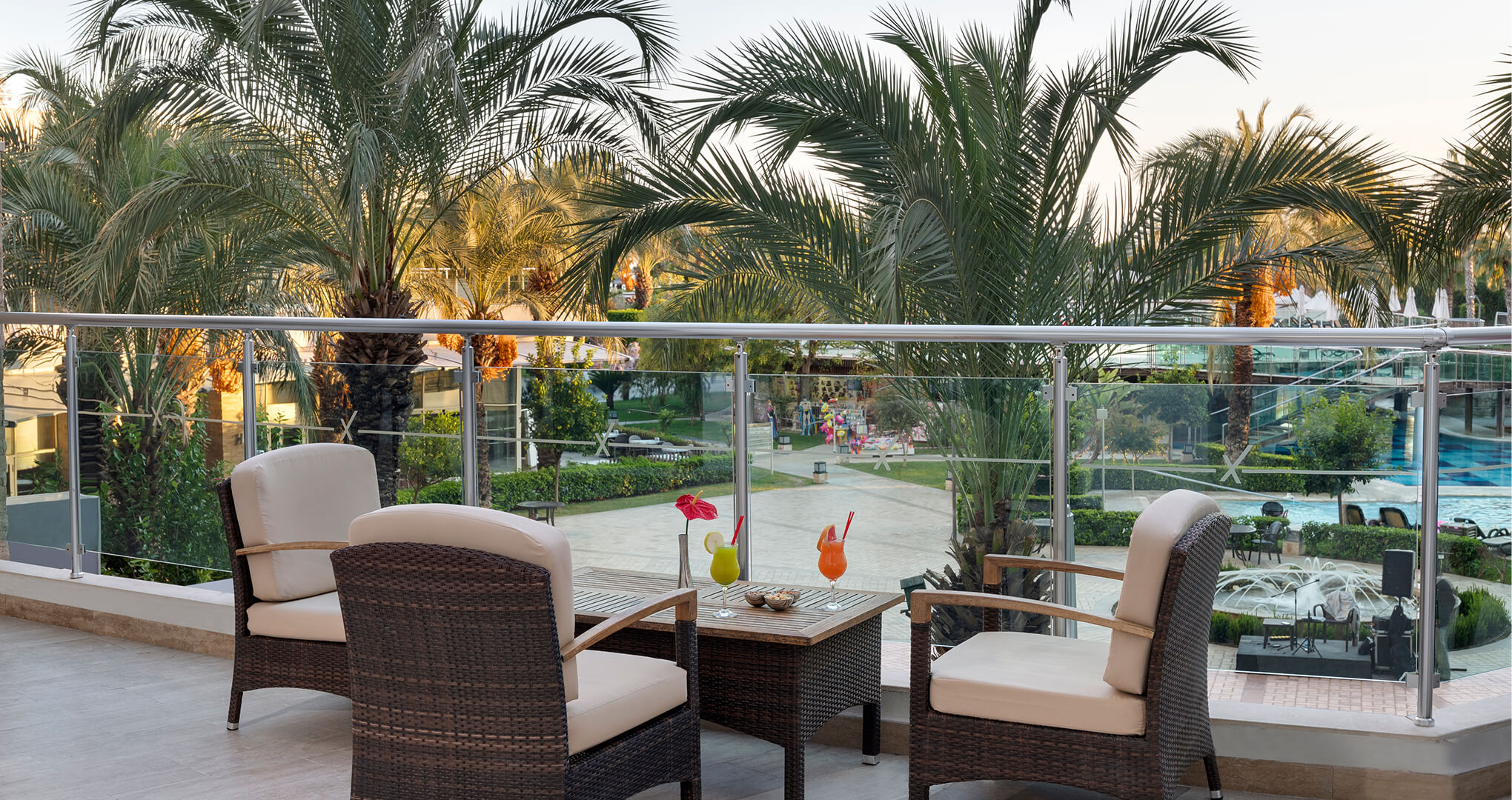 Sherwood-exclusive-lara-gastronomi-lobby-bar-galeri-1.jpg