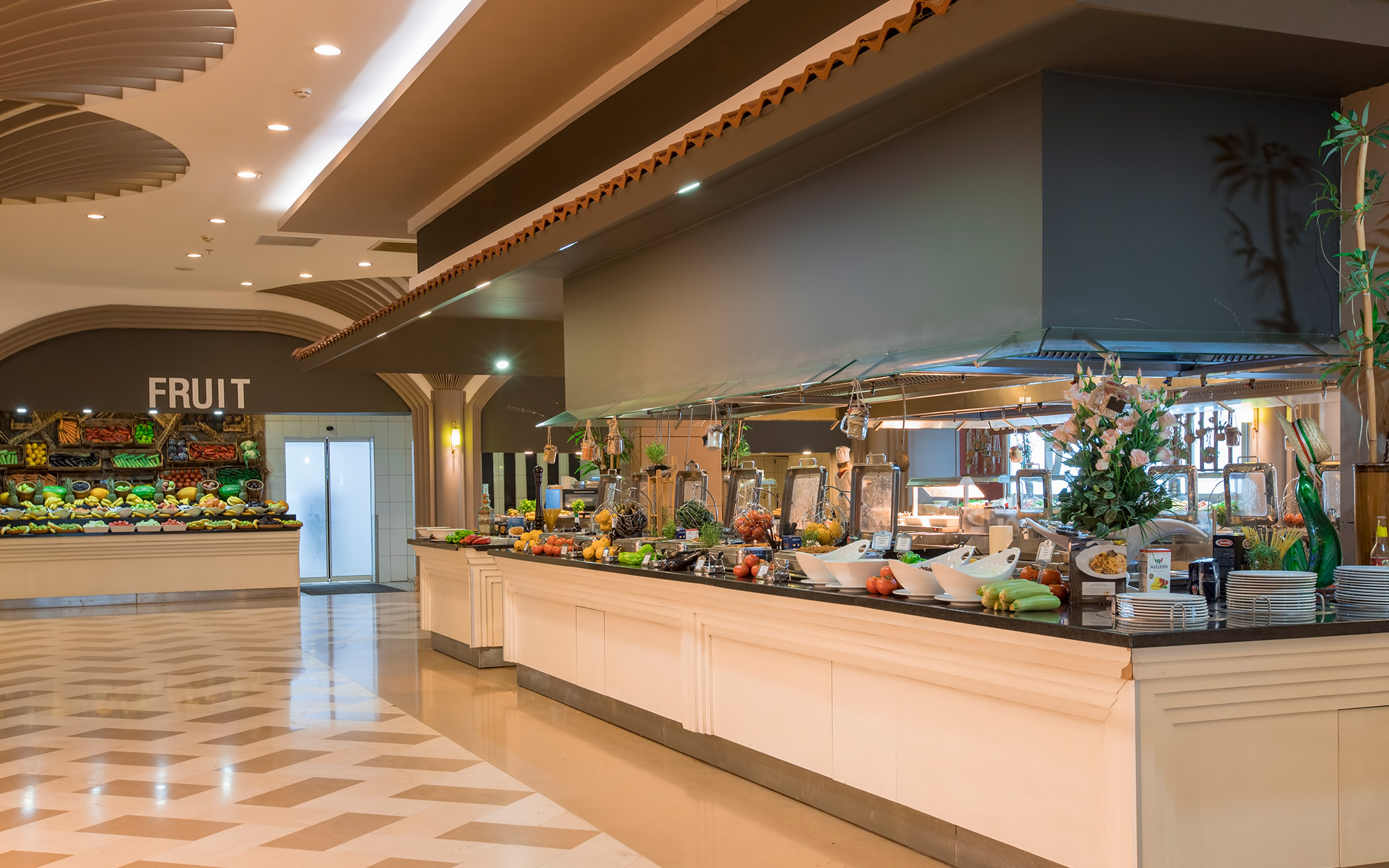<p>Cuisinatolia Main Restaurant</p>
