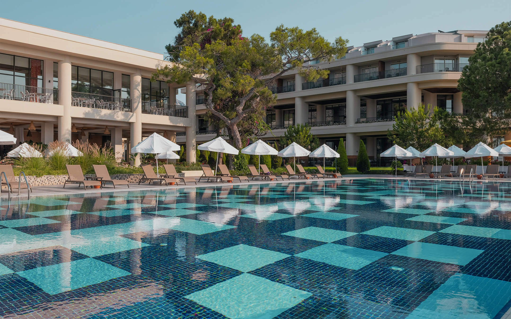 <p>Main Pool – 2 (Outdoor Heated Pool)</p>