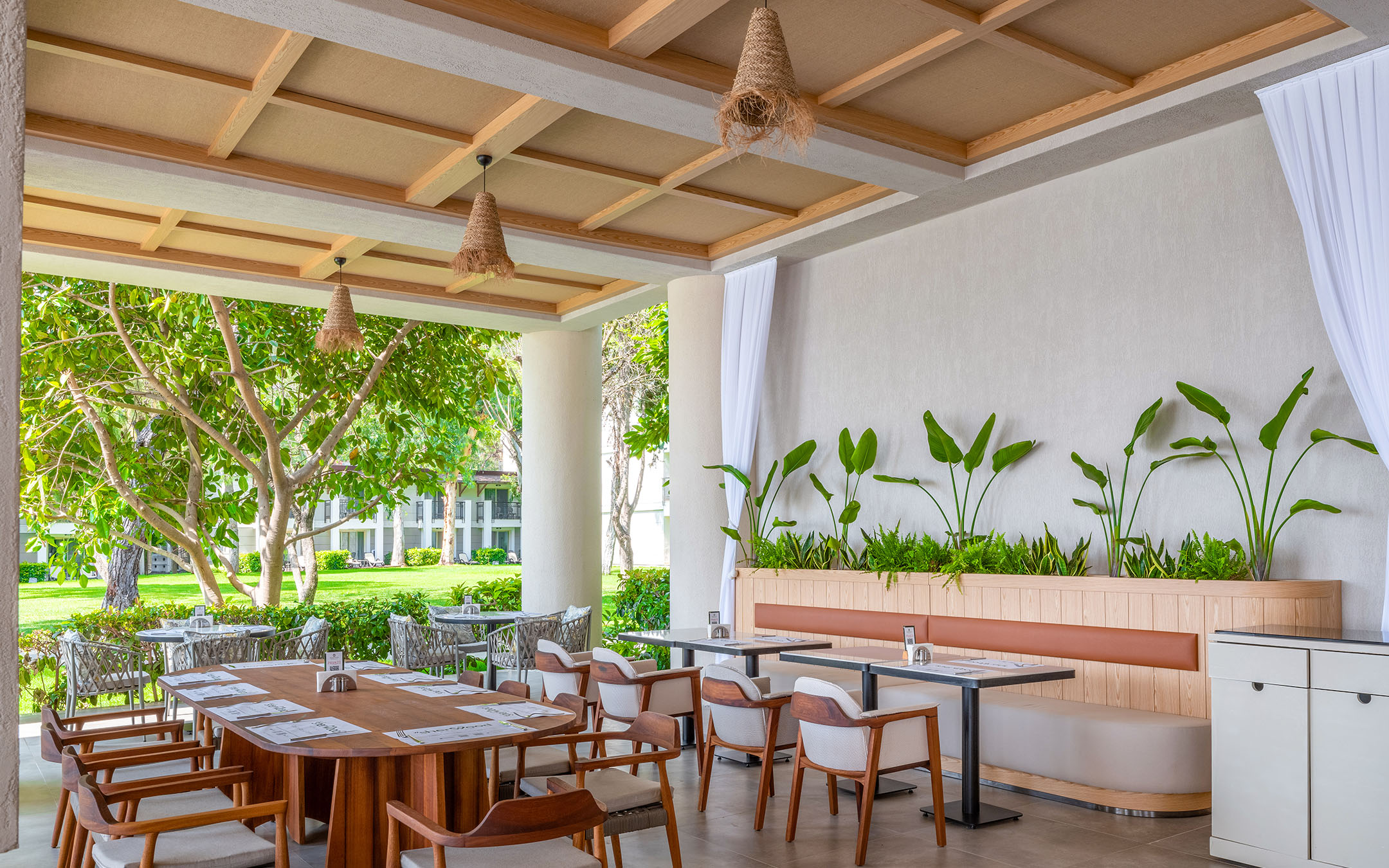 <p>Pranzo Snack Restaurant</p>