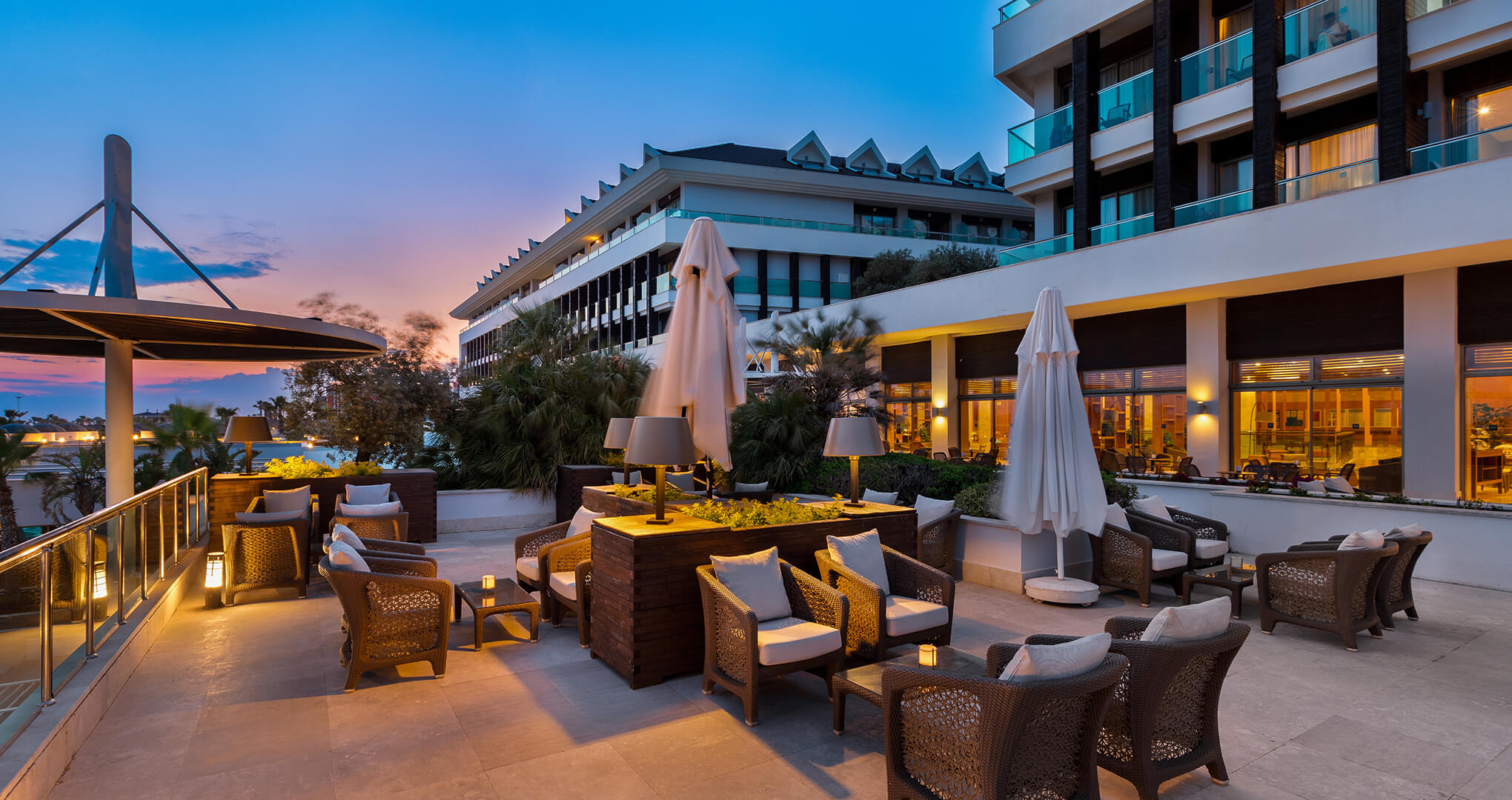 sherwoood-tui-belek-gastronomi-the-lobby-bar-galeri-3.jpg