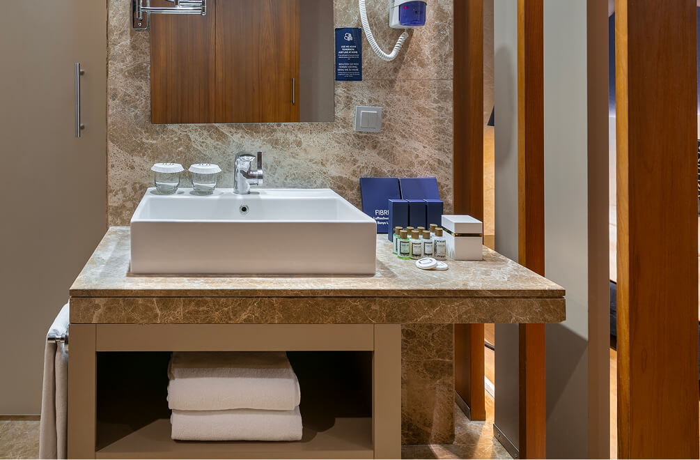 <p>Standard Room Comfort Blending Seamlessly with the Mediterranean View</p>