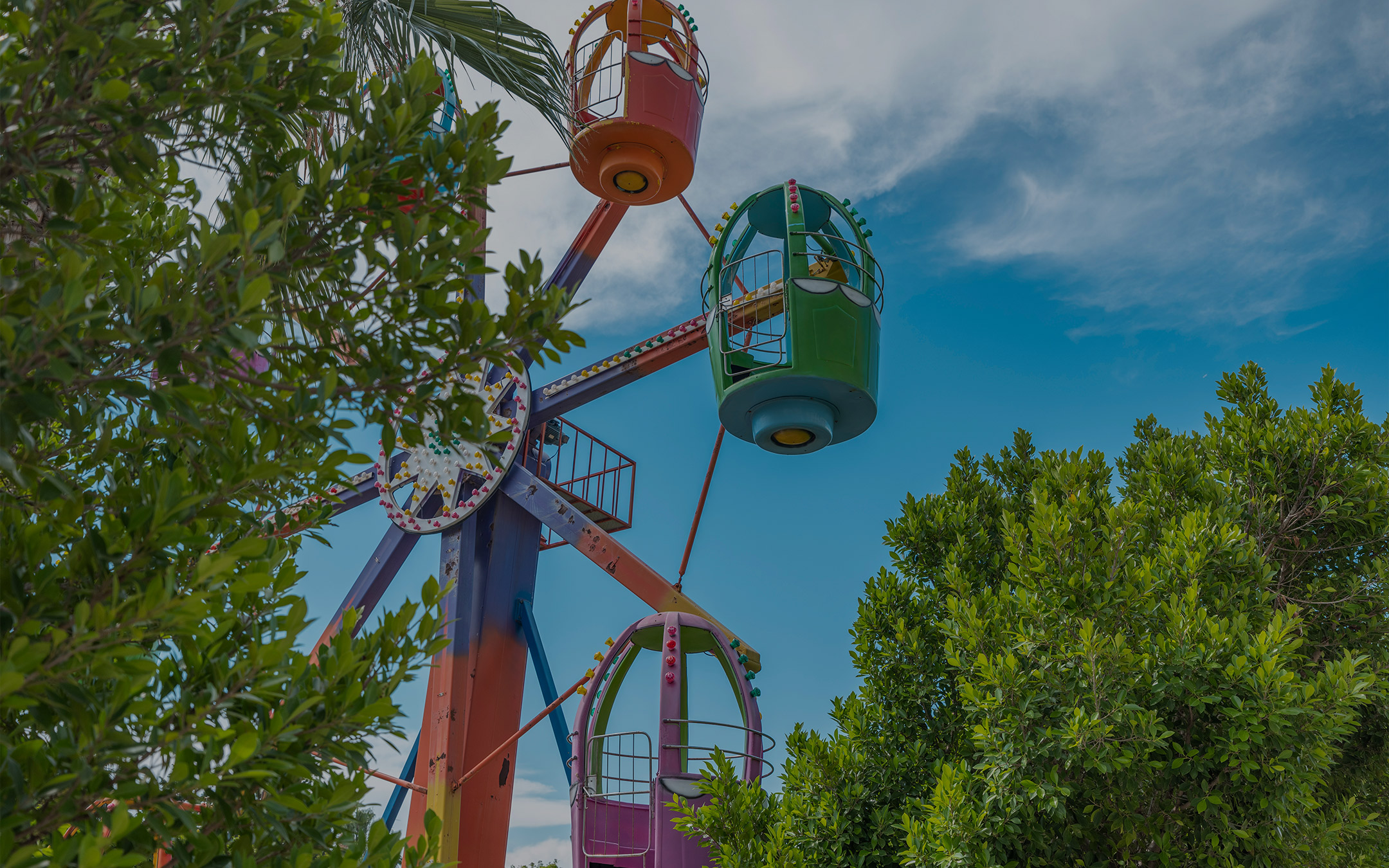 <p>Lunapark</p>