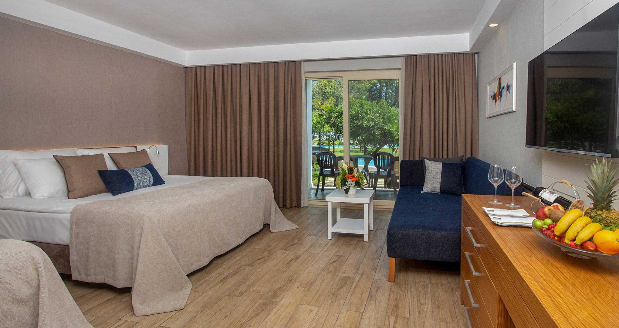 sherwood-exclusive-kemer-lagoon-superior-oda-galeri2.jpg