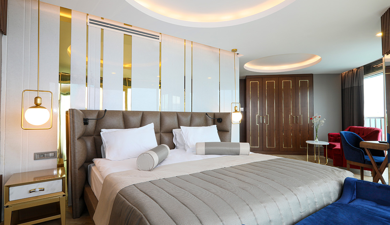 sherwood-hotels-ozel-teklifler-lara-king-suite-banner-d.jpg