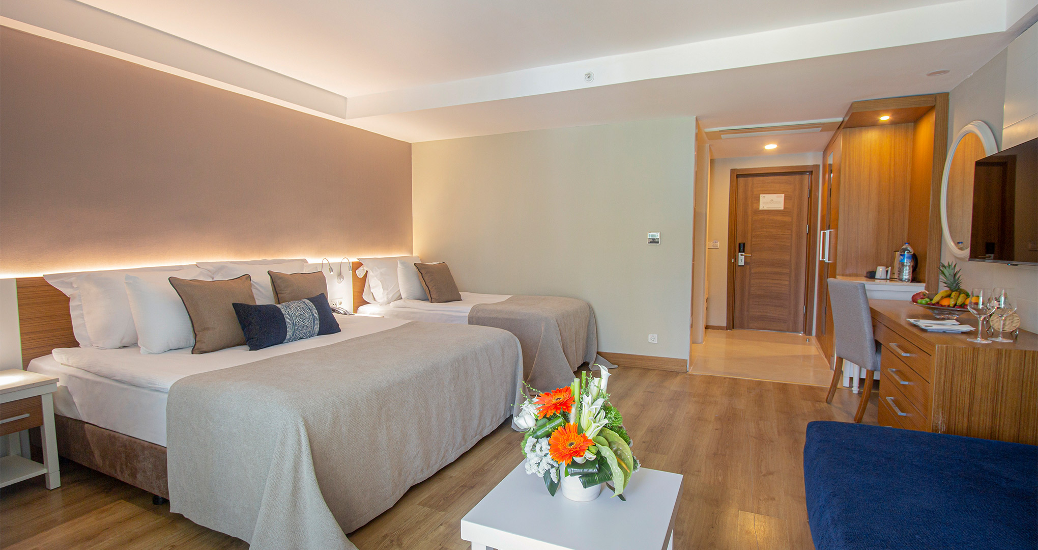 sherwood-exclusive-kemer-deluxe-superior-room-galeri2.jpg