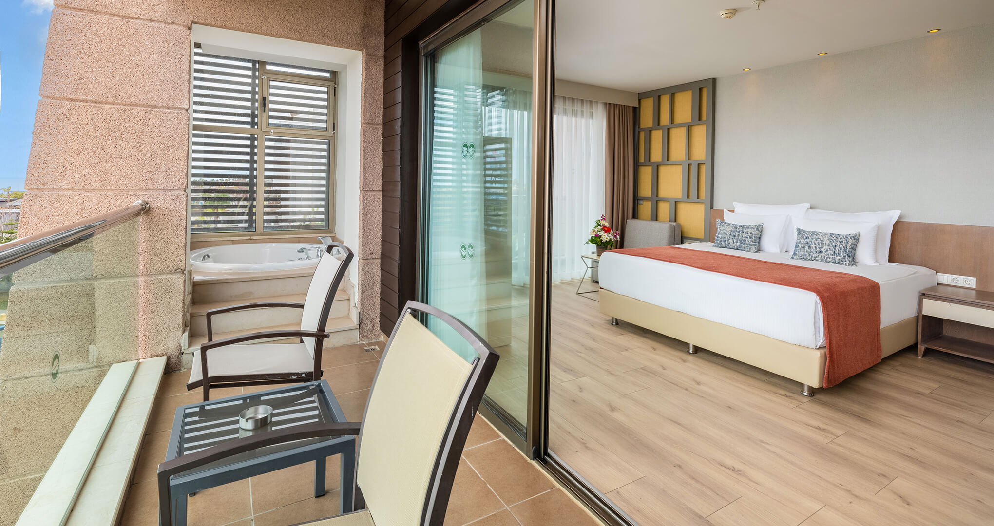 Sherwood-dreams-resort-konaklama-deluxe-jacuzzi-galeri-3.jpg