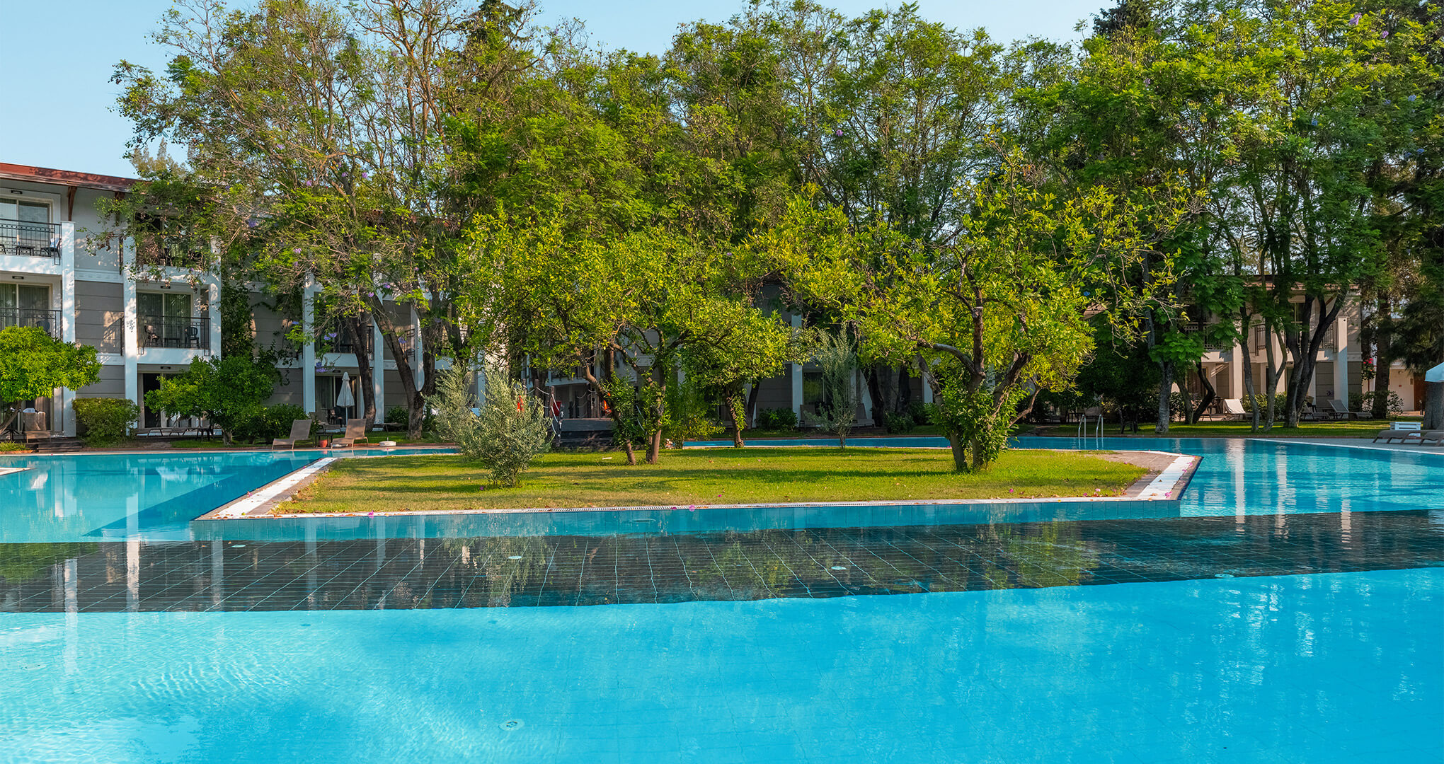 sherwood-exclusive-kemer-mandalin-havuz-galeri3.jpg