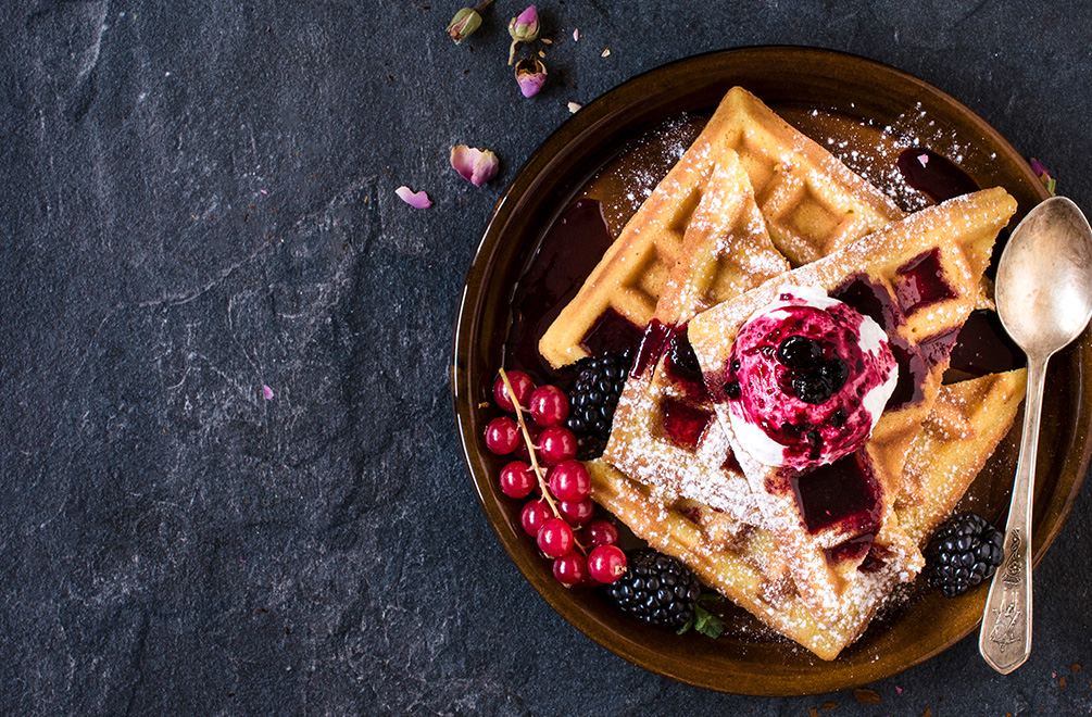 <p>A Waffle Experience Turned into a Visual and Culinary Feast</p>