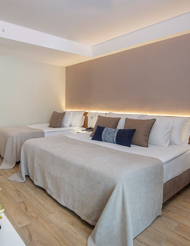 <p>A sophisticated universe where the tranquil rhythm of the pool and the delight of the Mediterranean become your constant companions!</p>