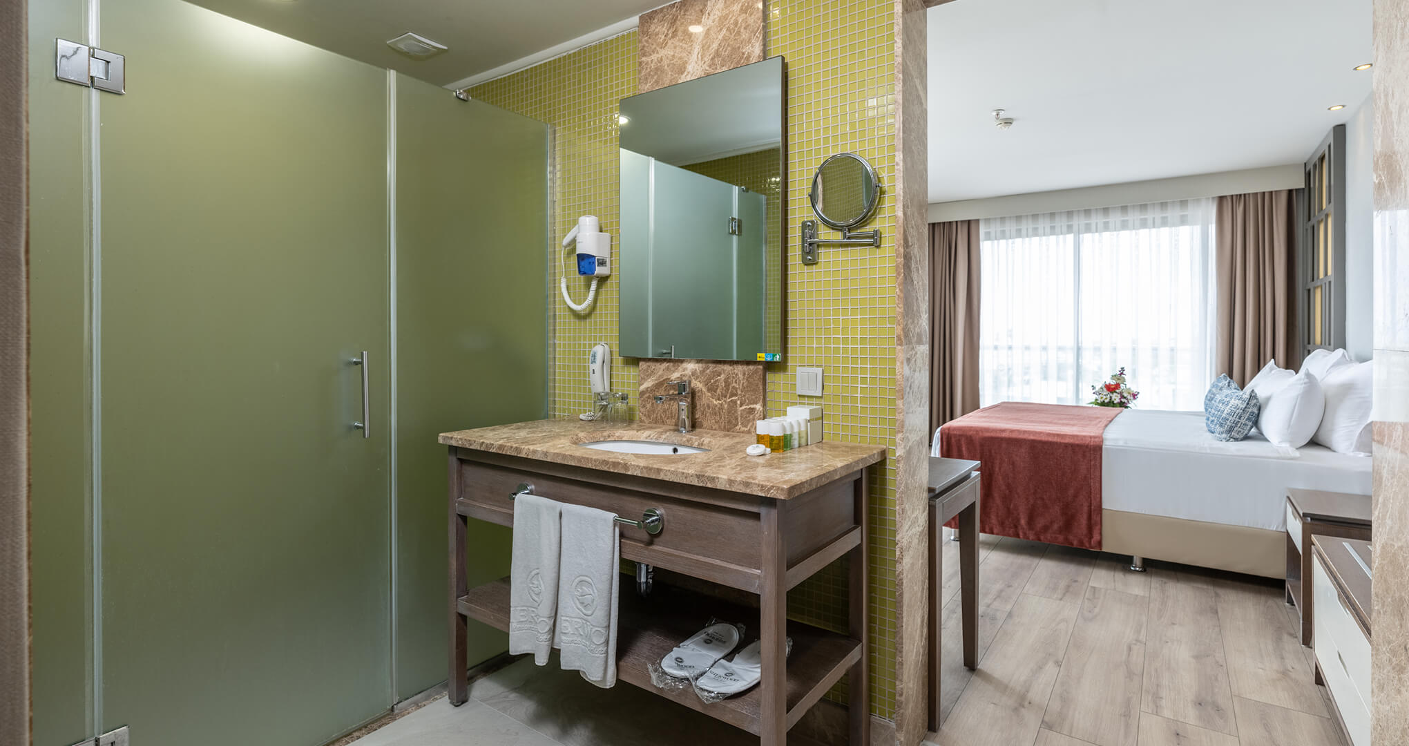 Sherwood-dreams-resort-konaklama-deluxe-jacuzzi-galeri.jpg