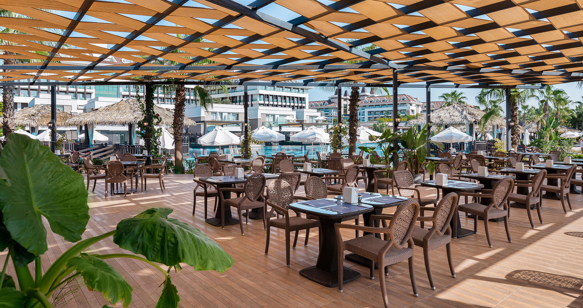 sherwoood-tui-belek-gastronomi-breezes-snack-restaurant-galeri.jpg