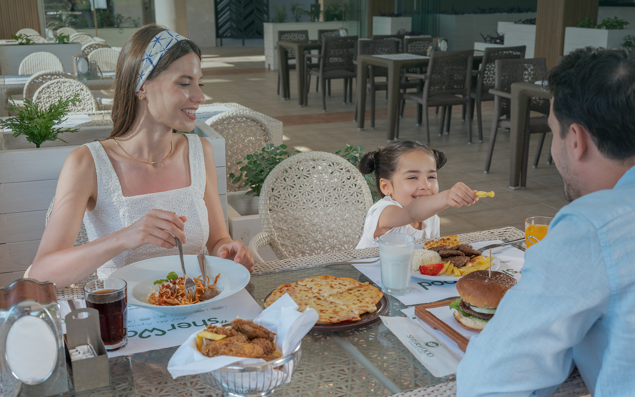<p>Wave Snack Restoran</p>