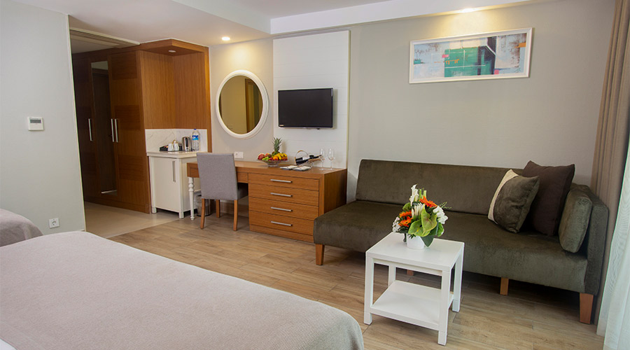 <p>Superior Room</p>